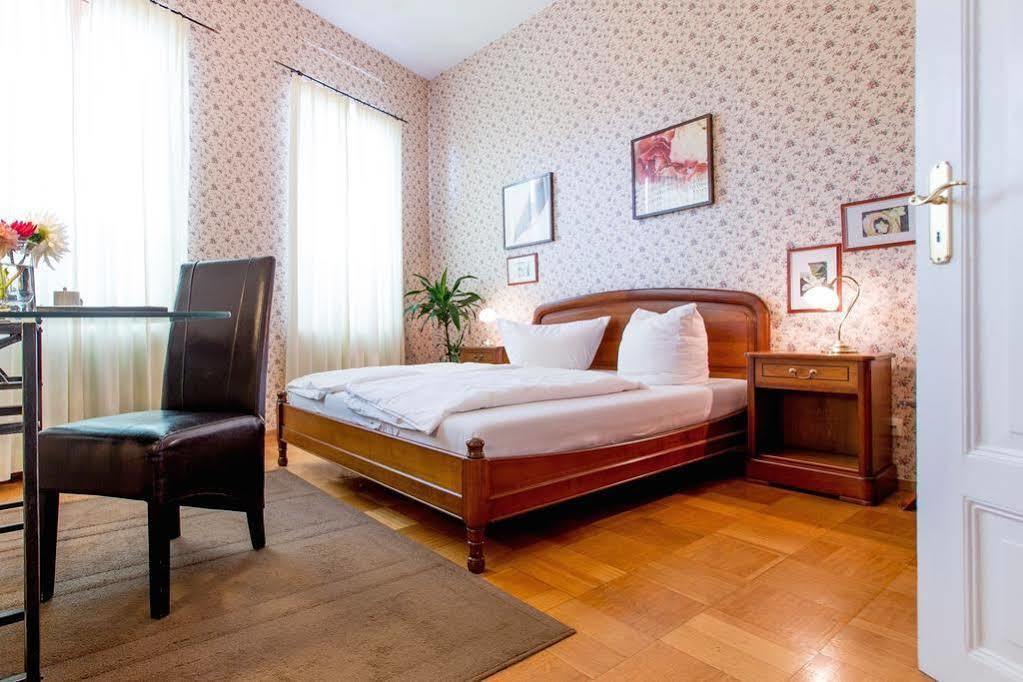 Hotel Villa Koenigsgarten Siebeldingen Екстер'єр фото