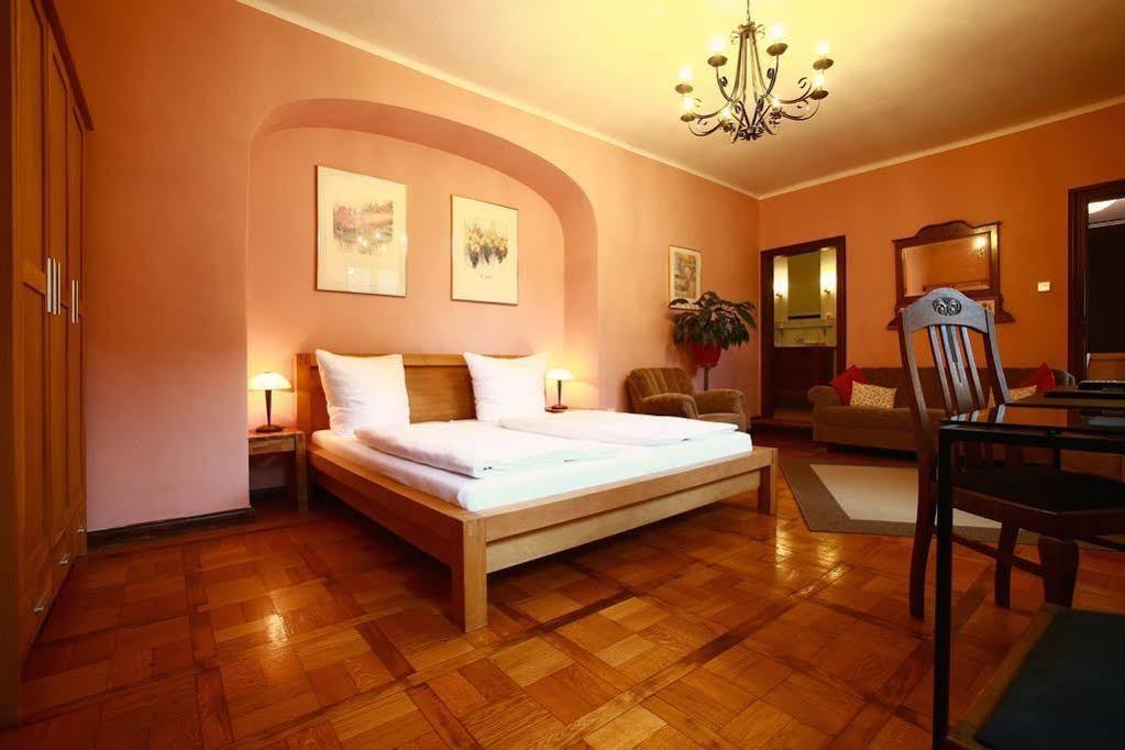 Hotel Villa Koenigsgarten Siebeldingen Екстер'єр фото