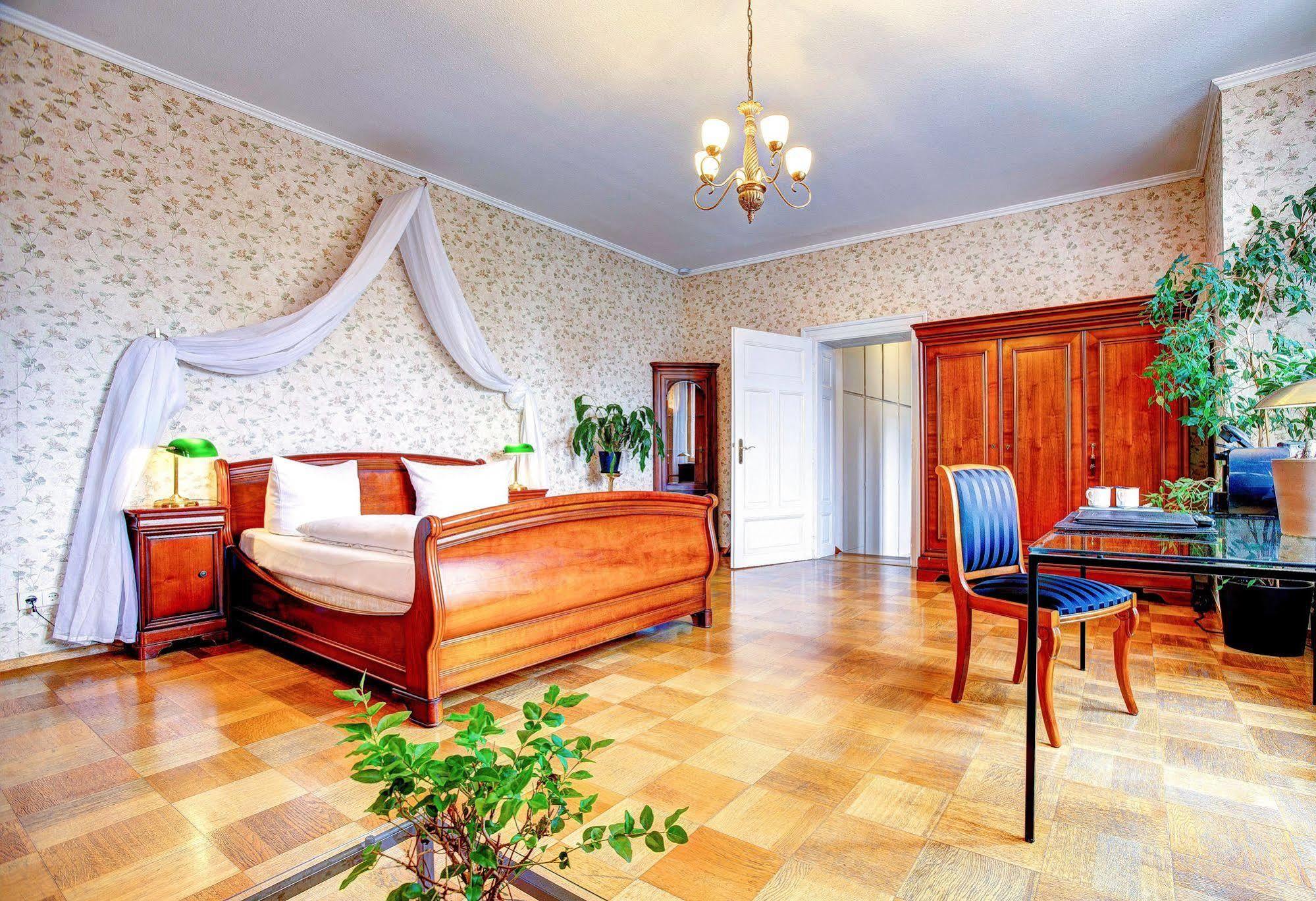 Hotel Villa Koenigsgarten Siebeldingen Екстер'єр фото